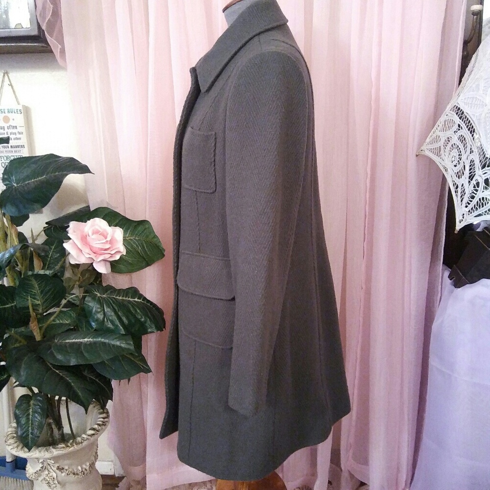 Wool Overcoat - Picture 4 of 8
